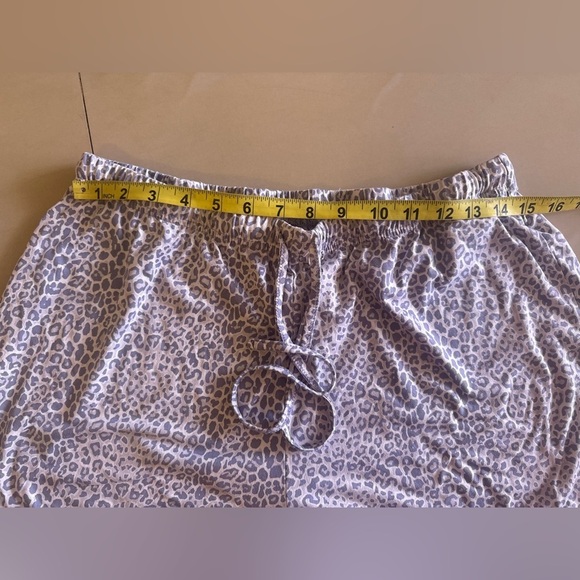 Rae Dunn Women's Polyester Elastic Waist Sleepwear Pajama Shorts Size X-Large - Picture 9 of 12